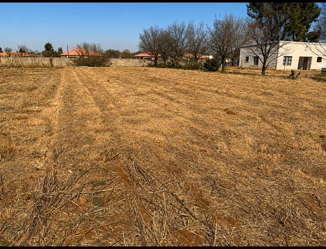 1,952M² VACANT LAND FOR SALE IN HENLEY ON KLIP